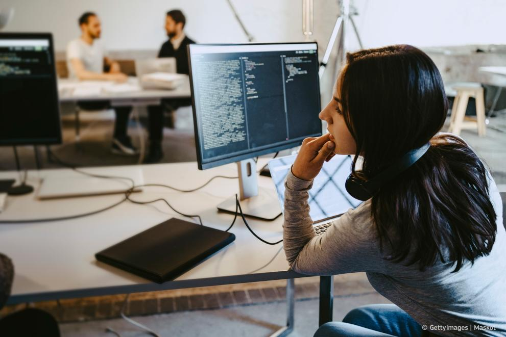 EU sets plan for AI cyber risk