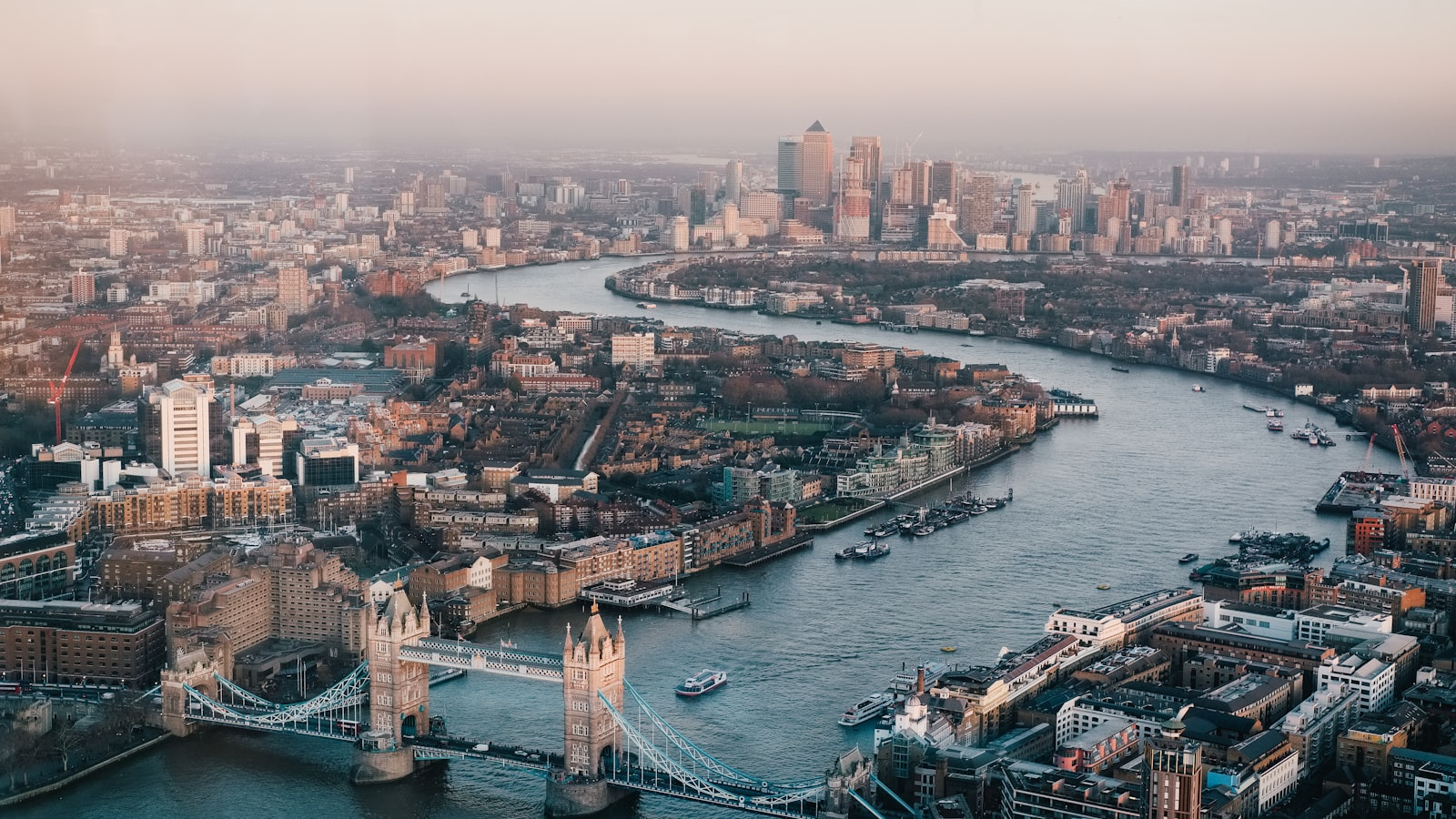 Cloud providers enter UK finance resilience regime Cloud providers enter UK finance resilience regime